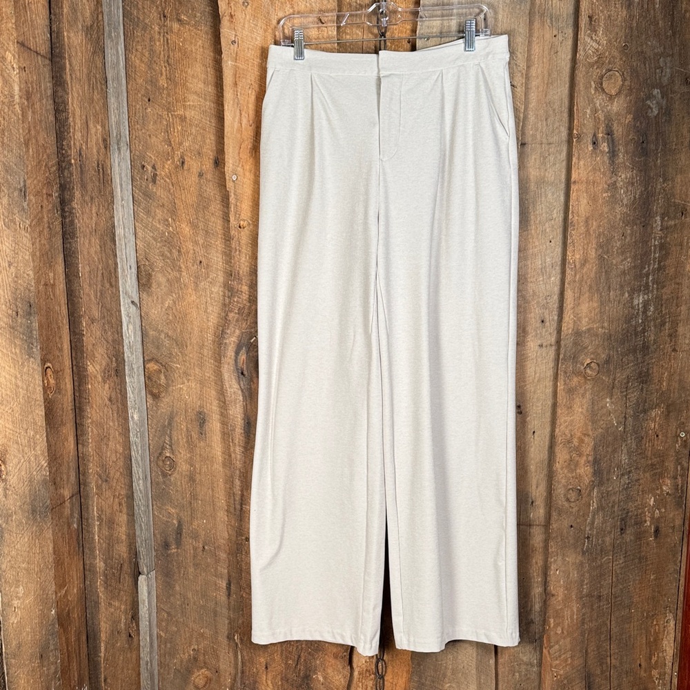 Vuori Tan Relaxed Knit Pants